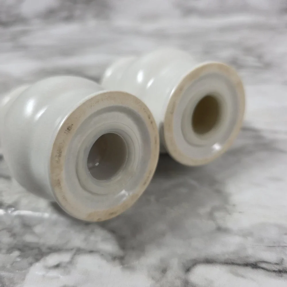 Vintage Pfaltzgraff Yorktowne Salt and Pepper Shaker Set, With Stoppers EUC